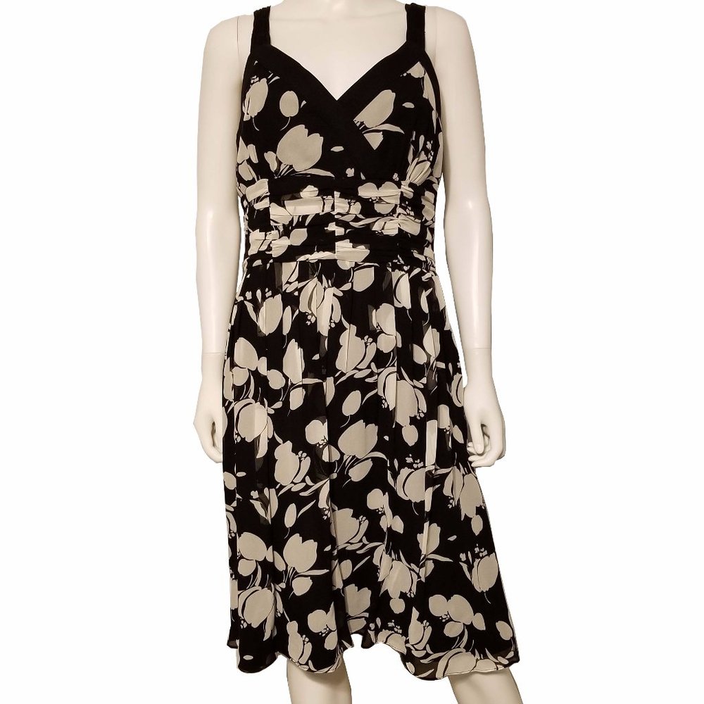 ANN TAYLOR BLACK AND WHITE SILK DRESS
